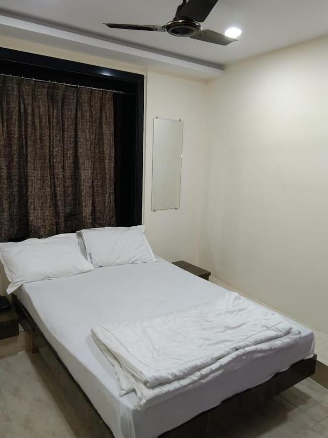 Sadguru Lodge Мумбаи Экстерьер фото